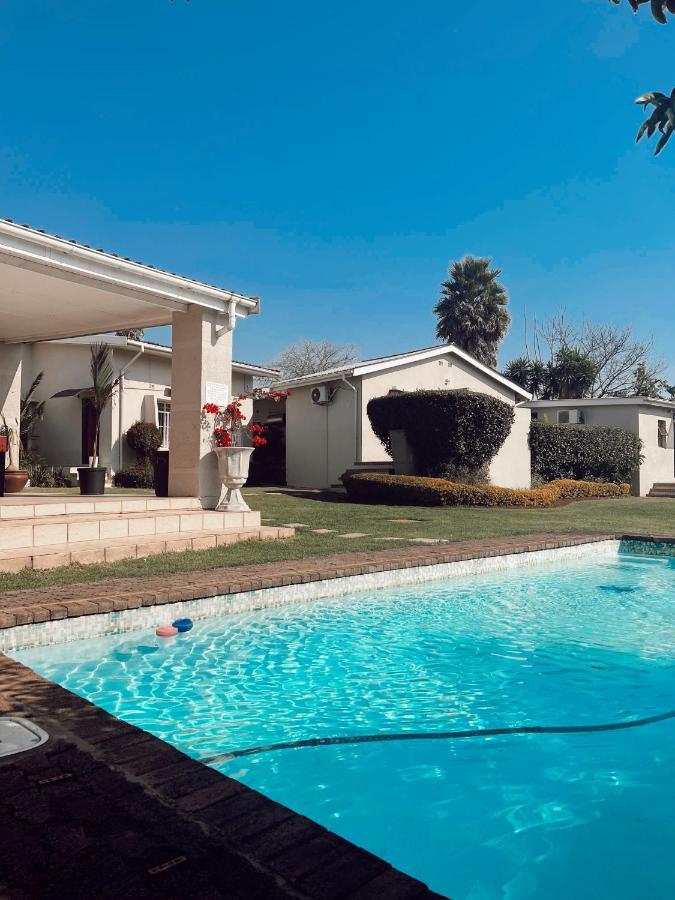 Coco Lodge Umtata Kültér fotó